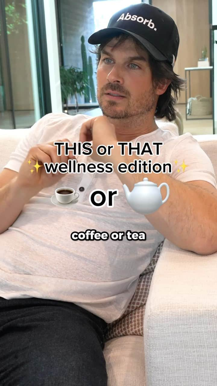 イアン・サマーホルダーのインスタグラム：「Life is all about balance right? 😅   But seriously- Nik & I are the Yin to each other’s Yang, which is a good thing because someone needs to know how to operate the blender. Each day is an opportunity to learn from one another and build something special along the way」