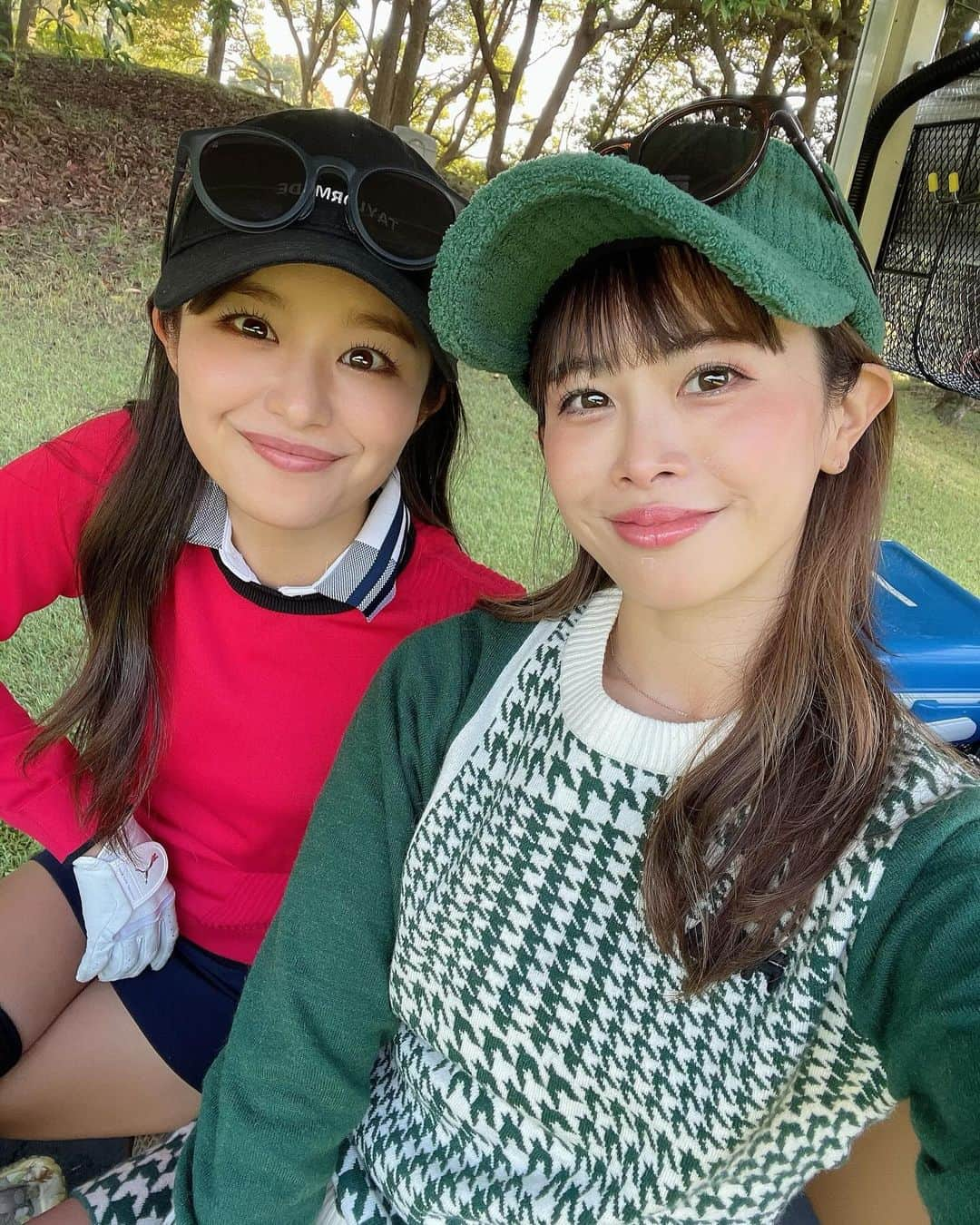 YUKAさんのインスタグラム写真 - (YUKAInstagram)「この日は頭から靴まで @filagolf_jp の日💚👚🧢👟 緑のウェア見つけたら手に入れてしまう🤣 ⁡ #カレドニアンゴルフクラブ  池越え〜✌️ ⁡ 明日はみなみのコンペに参加します☺️💛 楽しみだっ⛳️ ⁡ #pr#ゴルフ好き #ゴルフ #ゴルフラウンド #ゴルフ女子 #ゴルフ上手くなりたい #ゴルフスイング #ゴルフスイング動画 #ゴルフコーデ #ゴルフ男子 #ゴルフ好きな人と繋がりたい #ゴルフバカ #ゴルフ好きな人と仲良くなりたい #ゴルフウェア #おしゃれさんと繋がりたい #お洒落 #スポーツ好き#フィラゴルフ #filagolf #golf #vg_fashion #golfstagram #golfwear #golfgirl #golfswing #골프여자#골프스타그램 #골프 #골프웨어」12月5日 19時56分 - golf_yuka3405