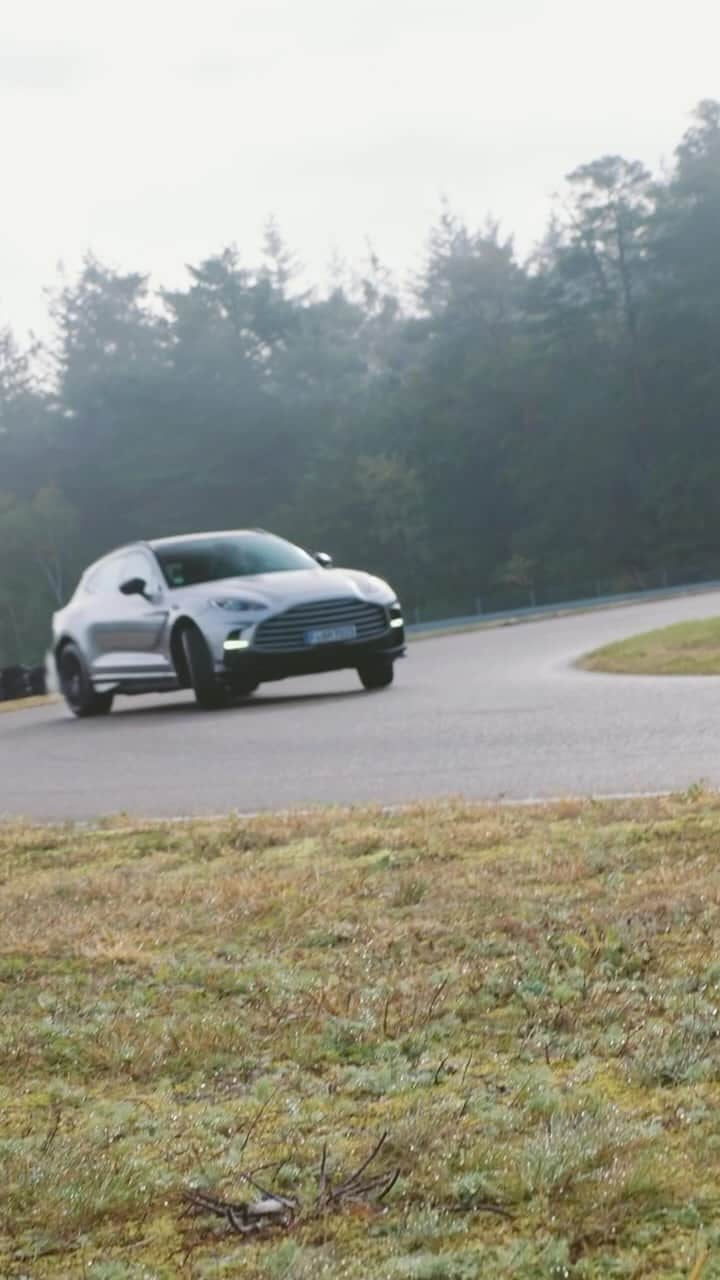 アストンマーチンのインスタグラム：「The thrill of the angle.  DBX707 is the supercar of SUVs.  #AstonMartin #DBX707 #POWERDRIVEN」