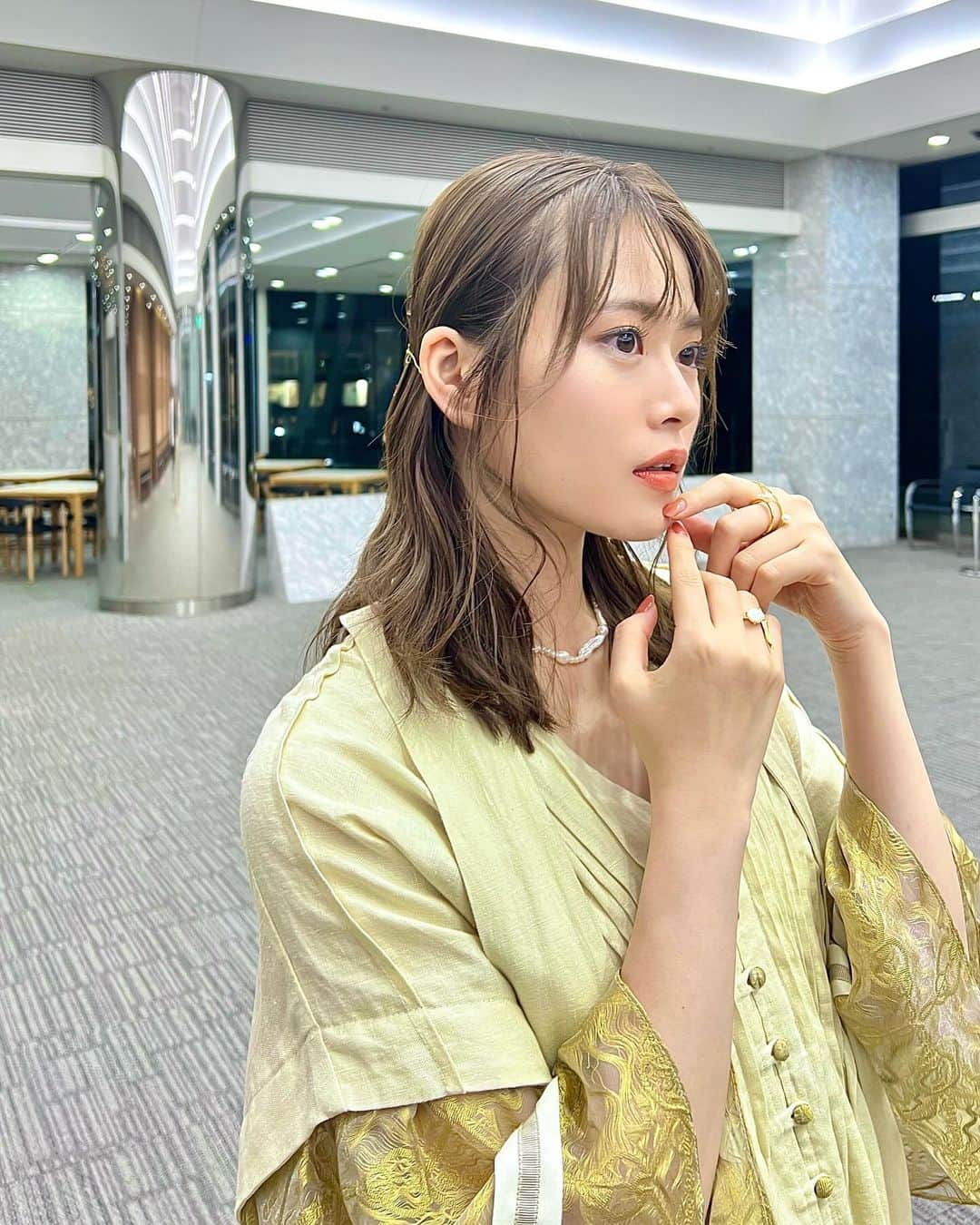 山崎怜奈さんのインスタグラム写真 - (山崎怜奈Instagram)「・ 12月2日(土) 「山崎怜奈感謝祭2023」  第1部・第2部 お越しくださったファンの皆様ありがとうございました！  日頃から応援してくださっている皆さんと 年の瀬に素敵な時間を過ごすことができて幸せでした😶💛 こちらは2部の衣装。1部の写真も後日載せますね🎄  開催を記念したグッズやフォトスペースでの写真を ファンの皆さんがSNSで投稿してくださっているのも すごく嬉しいです。こっそり検索して見に行ってます。  今回のイベントを支えてくださったスタッフの皆様も 本当にありがとうございました。お疲れ様でした！！  #山崎怜奈感謝祭2023」12月5日 20時26分 - rena_yamazaki.official