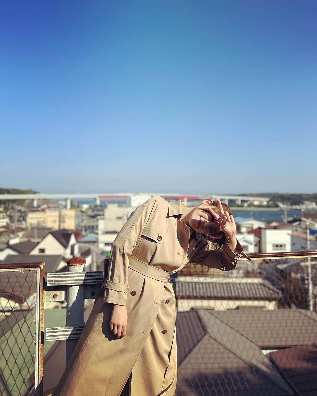 ericaのインスタグラム：「秋と冬が一気に来ちゃったね。🍂⛄️ あったかいとこにいたい。 あったかい人といたい。 あったかい人でありたい。」