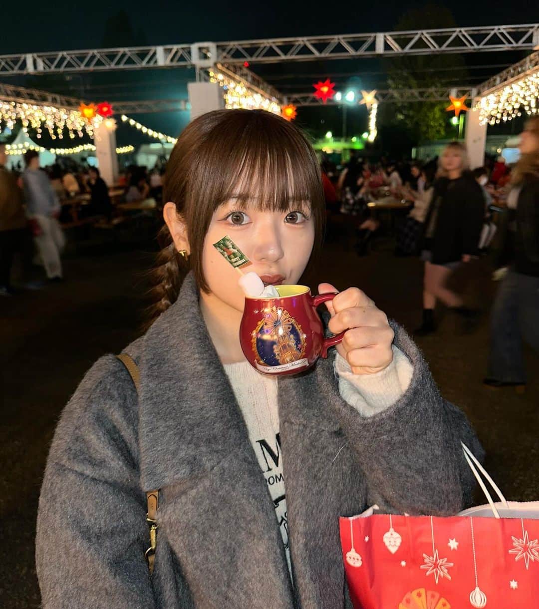 中村真凜さんのインスタグラム写真 - (中村真凜Instagram)「Christmas Market🎄🎀🎅🏻❤️」12月5日 20時47分 - marimero1121