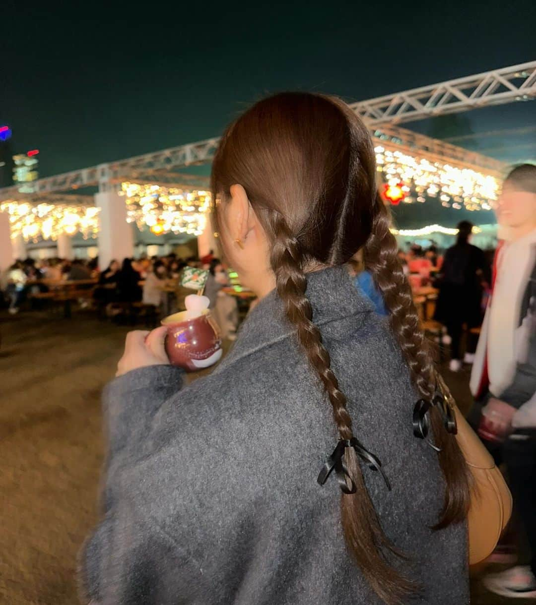 中村真凜さんのインスタグラム写真 - (中村真凜Instagram)「Christmas Market🎄🎀🎅🏻❤️」12月5日 20時47分 - marimero1121