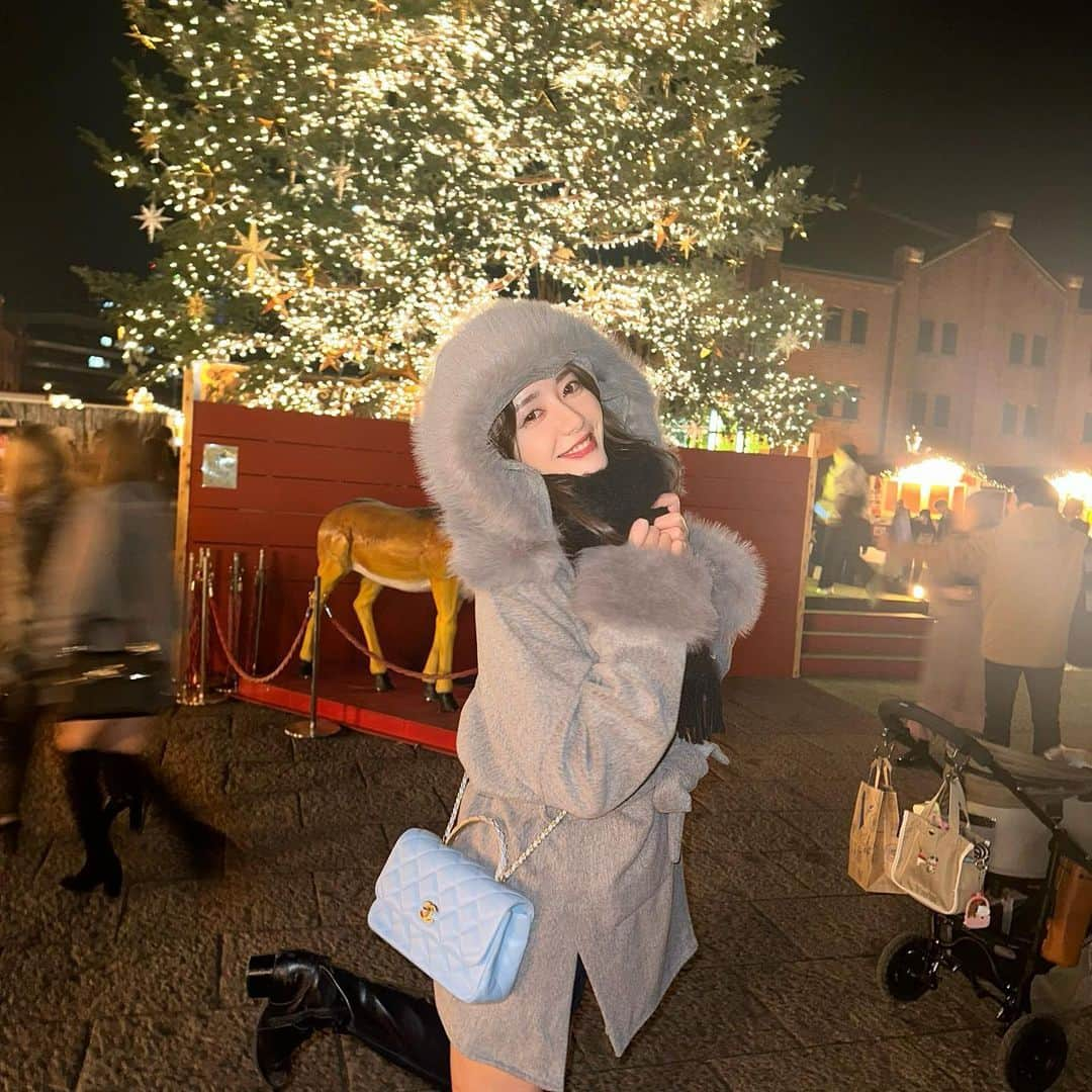 森谷花香のインスタグラム：「12月を感じた🌕🎄🎁 #クリスマスマーケット」