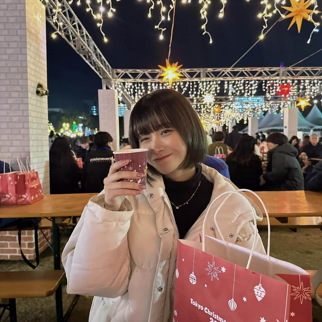 金子みゆさんのインスタグラム写真 - (金子みゆInstagram)「みんなクリスマス何するの(;_;)   #クリスマスマーケット」12月5日 21時04分 - kaneko_miyu0813