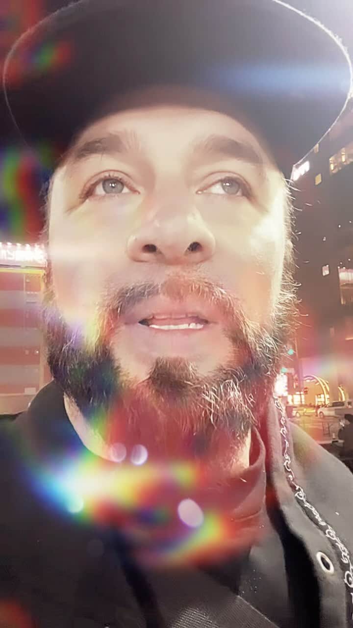 ランス・アーチャーのインスタグラム：「Enjoy the world 🌎! Fukuoka Japan 🇯🇵!」
