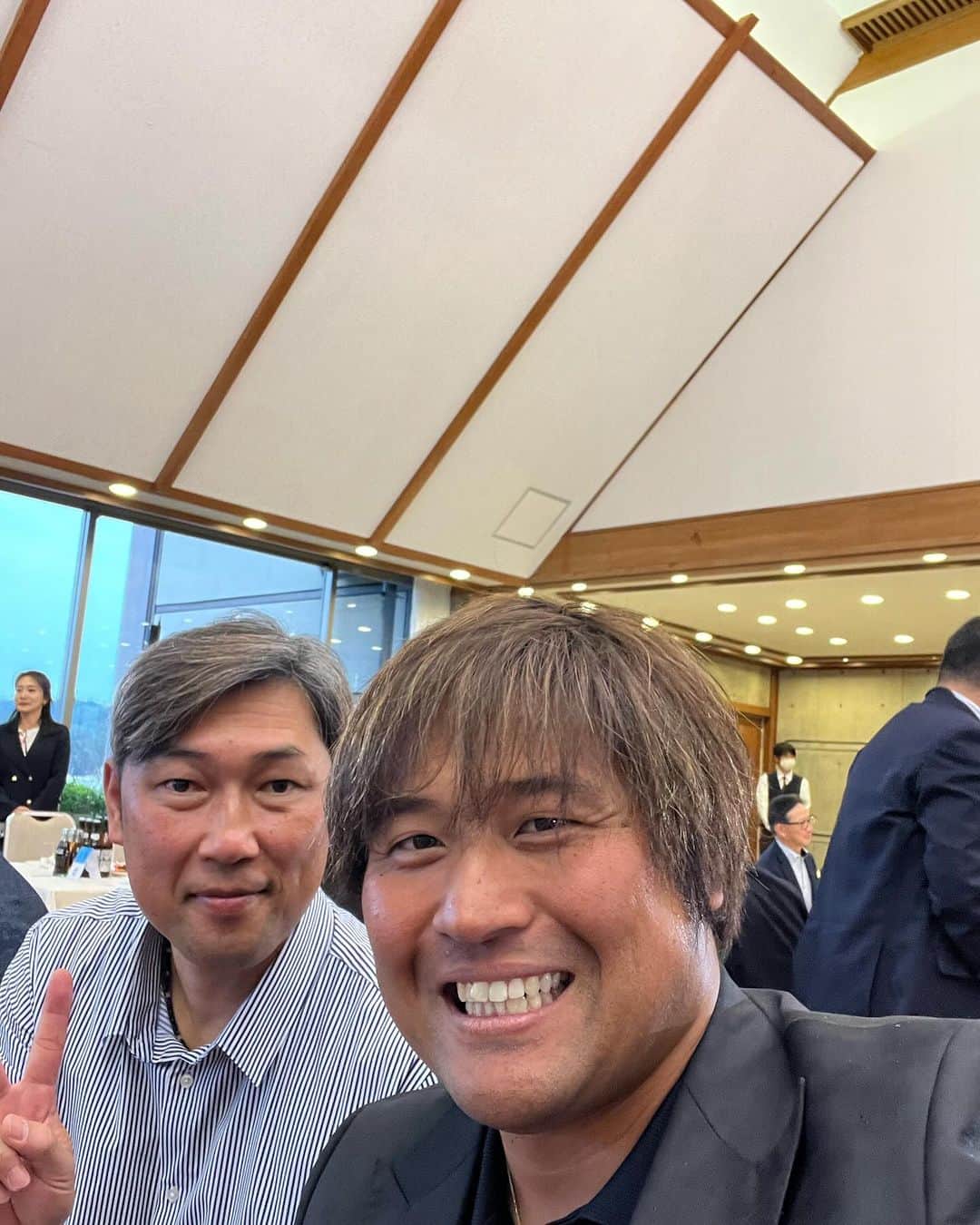 平田良介さんのインスタグラム写真 - (平田良介Instagram)「#平田良介　#金村暁　#スカパー　#日テレG➕ #プロ野球OBゴルフ選手権2023  昨日、今日とプロ野球OBゴルフ選手権2023に出場させていただきました！  初めての参加でドキドキしました☺️ 参加されている元プロ野球選手の方々もそうそうたる面々ですごく緊張したけど凄く楽しかったです☺️☺️  金村さんとはすごくいいライバルになれそうです☺️  放送日は1月3日水曜日　 スカパー スポーツライブ➕　12：30〜14：30   日テレG➕15：00〜17：00 2番組あるので観てね〜🥰」12月5日 21時27分 - ryosuke_hirata_official