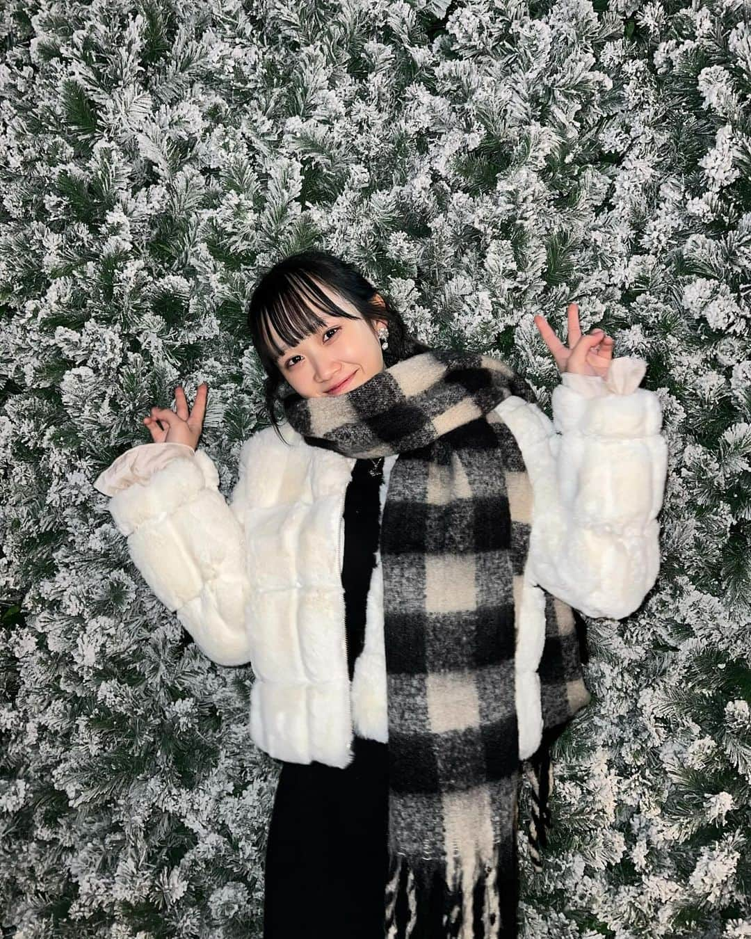 奥村梨穂さんのインスタグラム写真 - (奥村梨穂Instagram)「私はやっぱり私は雪が綺麗だねと笑うのは君がいい。」12月5日 21時35分 - riho_okumura_official