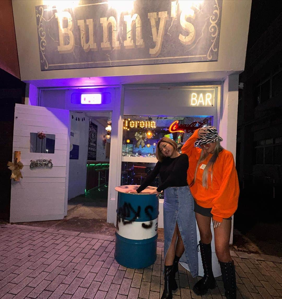 SUSHIBABYのインスタグラム：「🤪🍸💚  @bunnys_drinks_gate2」