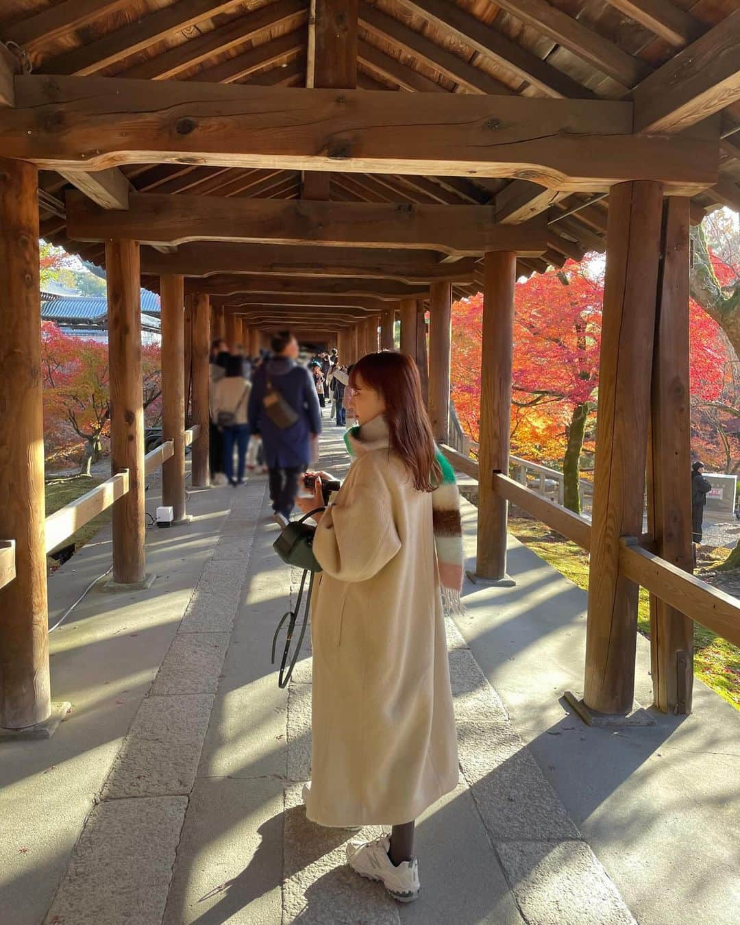 ムサシさんのインスタグラム写真 - (ムサシInstagram)「kyoto〜🍁📸 ⁡ 今年も紅葉滑り込みで見に行けた♡ ⁡4枚目の絵🖼️みたいな動画是非見てほしい〜👀♥︎  ⁡ #kyoto #outfit #coat #ootd #京都 #東福寺 #紅葉 #冬コーデ」12月5日 21時46分 - ___musashi.___