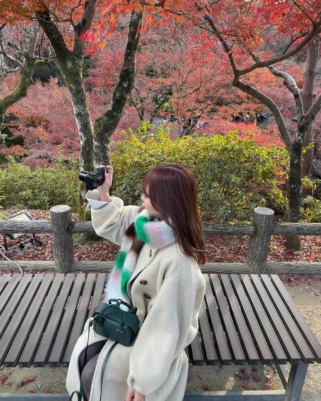 ムサシさんのインスタグラム写真 - (ムサシInstagram)「kyoto〜🍁📸 ⁡ 今年も紅葉滑り込みで見に行けた♡ ⁡4枚目の絵🖼️みたいな動画是非見てほしい〜👀♥︎  ⁡ #kyoto #outfit #coat #ootd #京都 #東福寺 #紅葉 #冬コーデ」12月5日 21時46分 - ___musashi.___