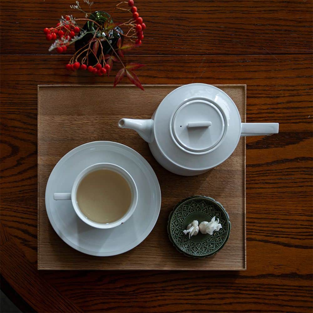 呑龍文庫ももとせさんのインスタグラム写真 - (呑龍文庫ももとせInstagram)「カフェインが苦手な方や 摂取を控えていらっしゃる方には ほうじ茶や薬草茶をおすすめしています。  スタッフにお気軽にご相談くださいね。」12月5日 21時54分 - donryu.momotose