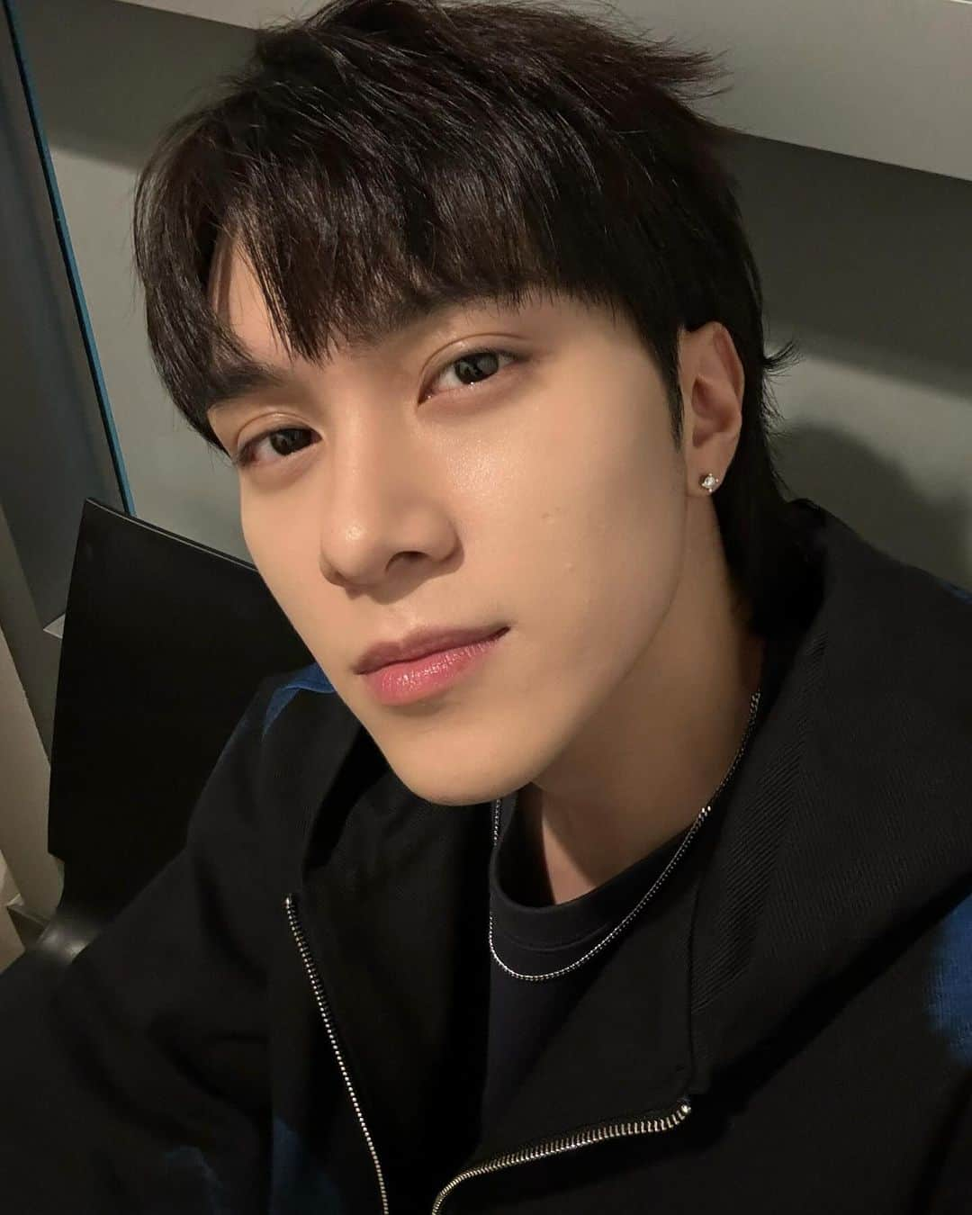 ヘンドリー（HENDERY）のインスタグラム