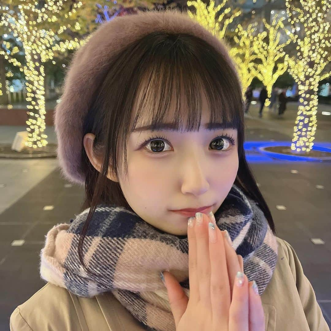 音井結衣さんのインスタグラム写真 - (音井結衣Instagram)「❄️冬が始まるよ❄️ • ───── ✾ ───── • #ライトアップ #christmas #クリスマス #lightup #冬 #冬コーデ  #マフラー #アイドル #idol  #アイドル前髪 #cosplay #ボブ #cosplaygirl  #japanesegirl  #animegirl  #instagood  #likestagram  #uwu  #kawaiigirl  #winter  #随手拍 #instadaily  #ootd #tiktok #每日穿搭 #tiktokers #tiktokjapan #jk  #自撮り  #selfie」12月5日 22時09分 - otoi_yui_19