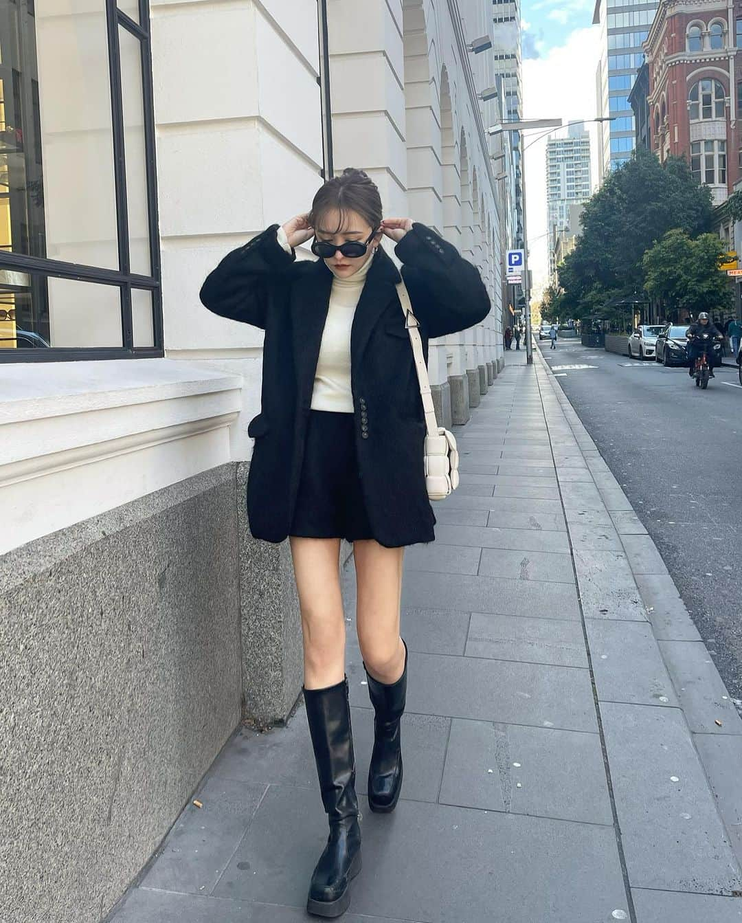 白倉あやさんのインスタグラム写真 - (白倉あやInstagram)「Advice is like the snow. The softer it falls, the longer it dwells upon and the deeper it sinks into the mind.」12月5日 22時21分 - shirakur_a