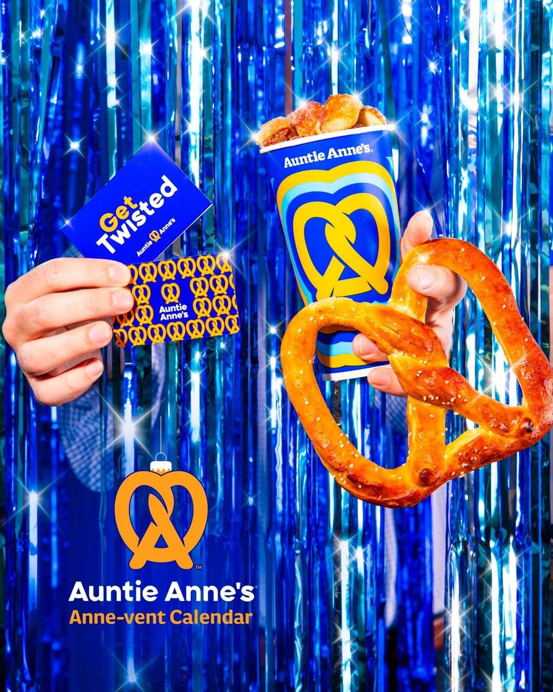 アンティ・アンズさんのインスタグラム写真 - (アンティ・アンズInstagram)「🥨 GIVEAWAY 🥨​  Because we all need one more excuse to go to the mall this time of year... we're giving away 5 Auntie Anne's gift cards!​​  For a chance to win:​ 1. Like this post​ 2. Follow @AuntieAnnesPretzels​ 3. Tag a friend in the comments (more tags = more entries!)​  NO PURCHASE NECESSARY. Open to legal residents of the 50 U.S. & D.C., 13 years of age or older. Minors must have parental consent. Promotion Period: 12/1/23 at 09:00 am ET – 12/12/23 at 9:00 am ET. To enter you must have a free Instagram account during the Promotion Period. See the Official Rules https://bit.ly/Annevent23 for additional eligibility restrictions, how to enter, prize descriptions/restrictions, odds, entry periods and complete details. Sponsor: Auntie Anne's Franchisor SPV LLC. ​」12月5日 23時00分 - auntieannespretzels