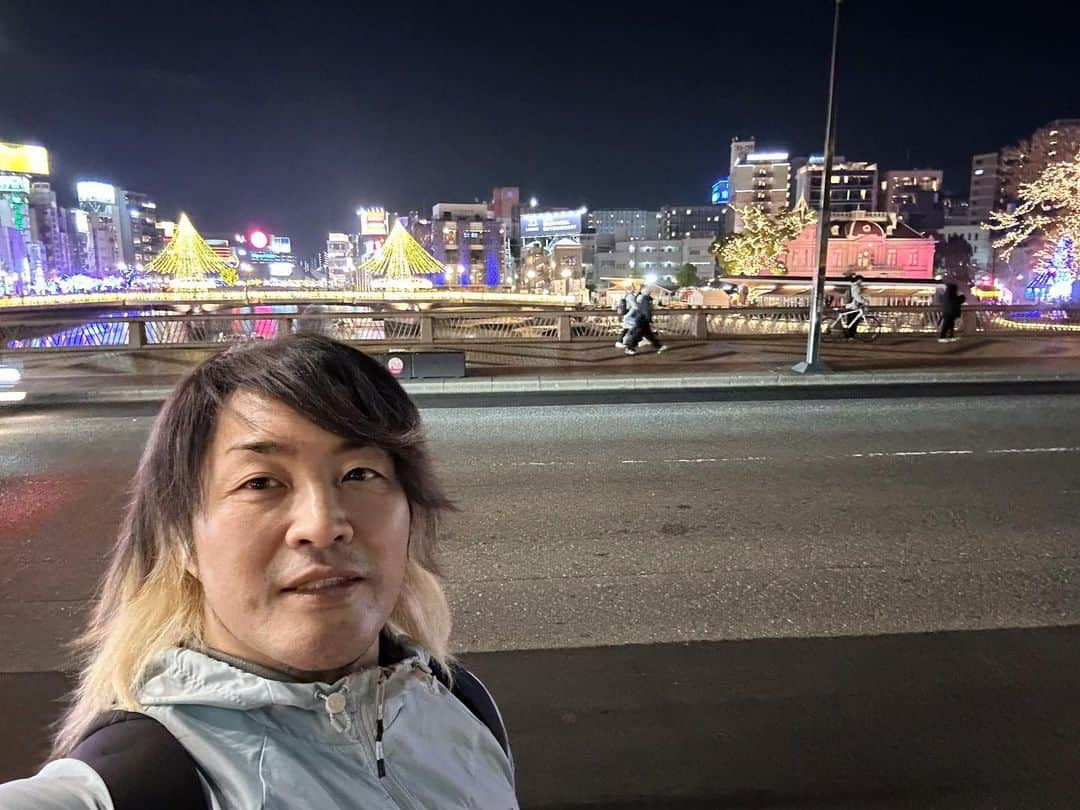 棚橋弘至さんのインスタグラム写真 - (棚橋弘至Instagram)「#有酸素運動 🚶  #博多 🏙️」12月5日 23時14分 - hiroshi_tanahashi