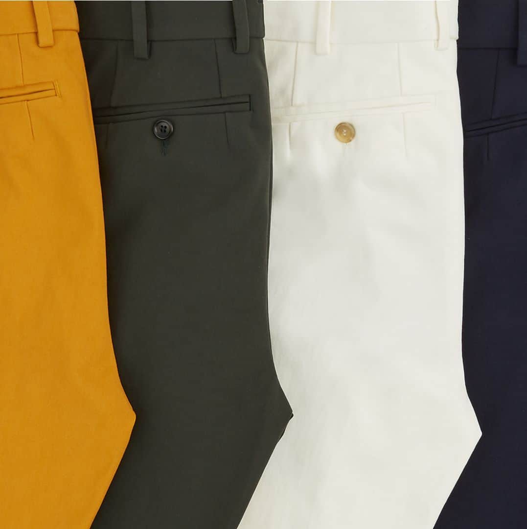 ターンブル&アッサーのインスタグラム：「Elegant versatility, for life’s routines, The James trousers are a classic for off-duty sensibility or to complete a smart-casual attire. ⁠ ⁠ #TurnbullandAsser⁠」