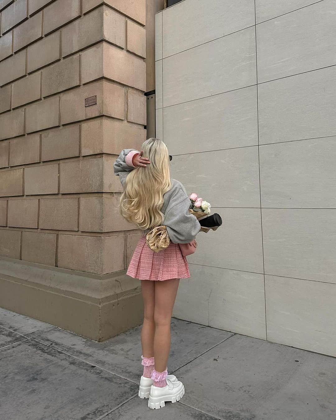 Angel™さんのインスタグラム写真 - (Angel™Instagram)「Which pink🩷 outfit is your fav??? Credit @shestyledwhat #autumnlooks #fashion #outfit #looks #ootd #style #autumnoutfit #preppy #fastfashion #autumnclothes #autumnclothesforwomen #fashionshows #fashionwomen #outfitsaesthetic #womensclothing #womenfashion #autumnlook #autumnfashion #fashionweek #fashionista #americanstyle ❤️ #asaqueen #pink」12月5日 23時24分 - americanstyle