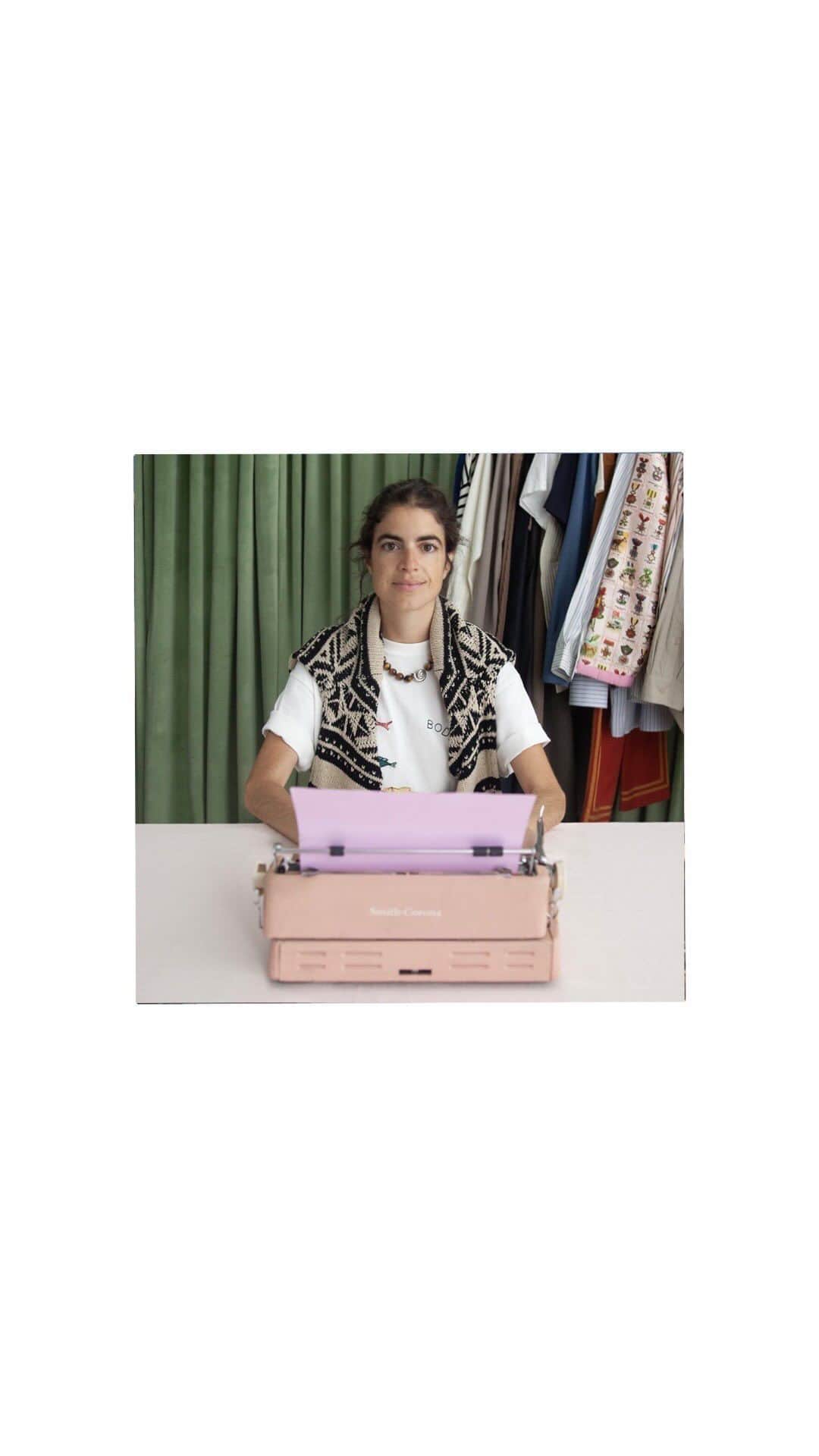 Bergdorf Goodmanのインスタグラム：「UNBOXING BRILLIANCE 🎁 What’s inside that lavender package?  Step inside as Leandra Medine Cohen unwraps a gift as dazzling and unique as Bergdorf Goodman itself.  Cue the clickety-clack of typing.」