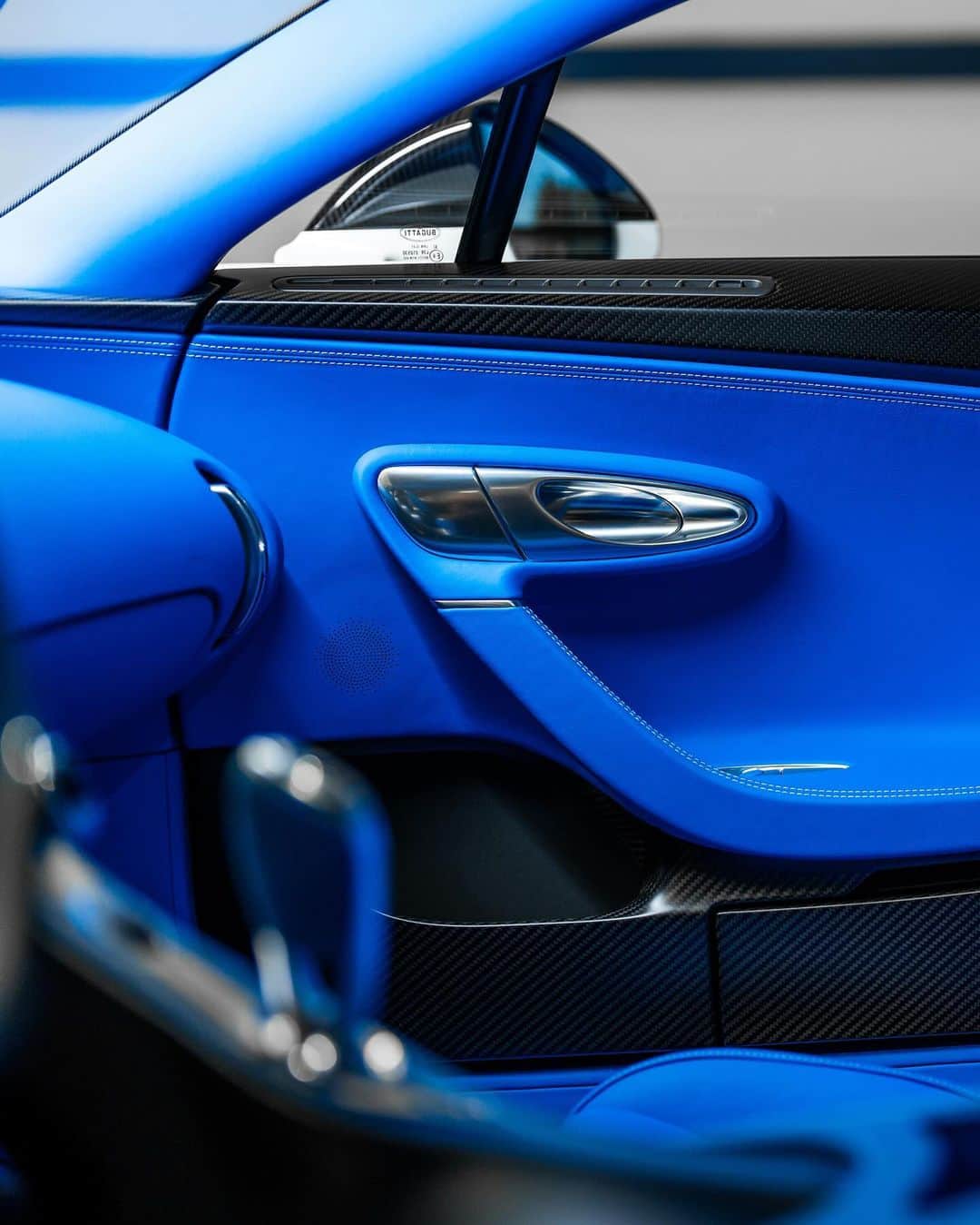 ブガッティさんのインスタグラム写真 - (ブガッティInstagram)「La Vie en Bleu. From its roots in the early motorsport successes of the BUGATTI Type 35, to its evolution for the hyper sports cars of today, French Racing Blue has long been a core part of the BUGATTI identity.   The interior of this CHIRON Super Sport, envisioned by an exacting @BUGATTIToronto customer, is an immediately recognizable homage to Bugatti’s rich history. Iconic French Racing Blue wraps around the leather and carbon surfaces of the interior, the vibrant shade of blue a bold reminder of BUGATTI’s legacy.   #BUGATTI #CHIRONSuperSport #BUGATTIToronto – WLTP: bugatti.link/consumption」12月6日 0時09分 - bugatti