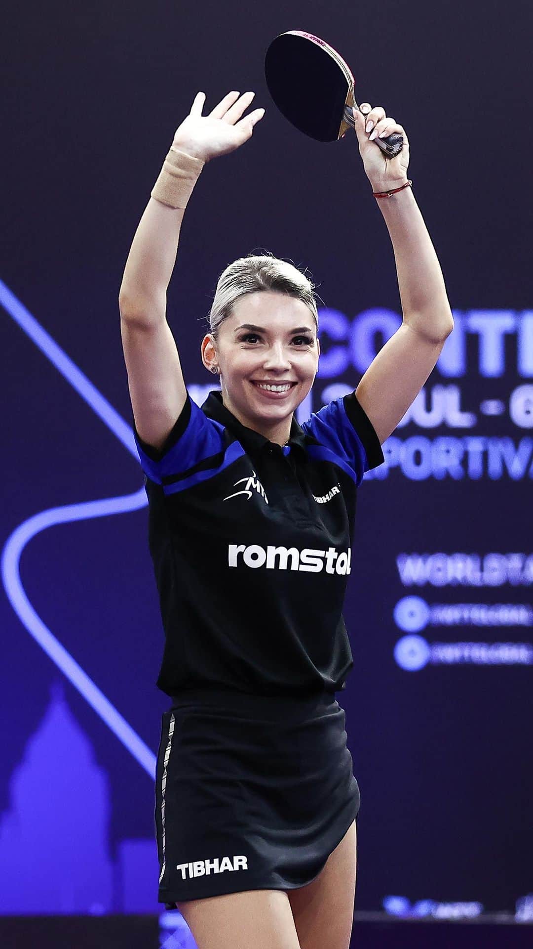 ITTF Worldのインスタグラム：「Simply breathtaking 🤩  Bernie Szocs is ready to light up the Nagoya Kinjo-Futo Arena ⚡️  Get your tickets to #WTTNagoya NOW 👉 bit.ly/WTTNagoyaTixENG  #WTTFinals #PingPong #TableTennis」