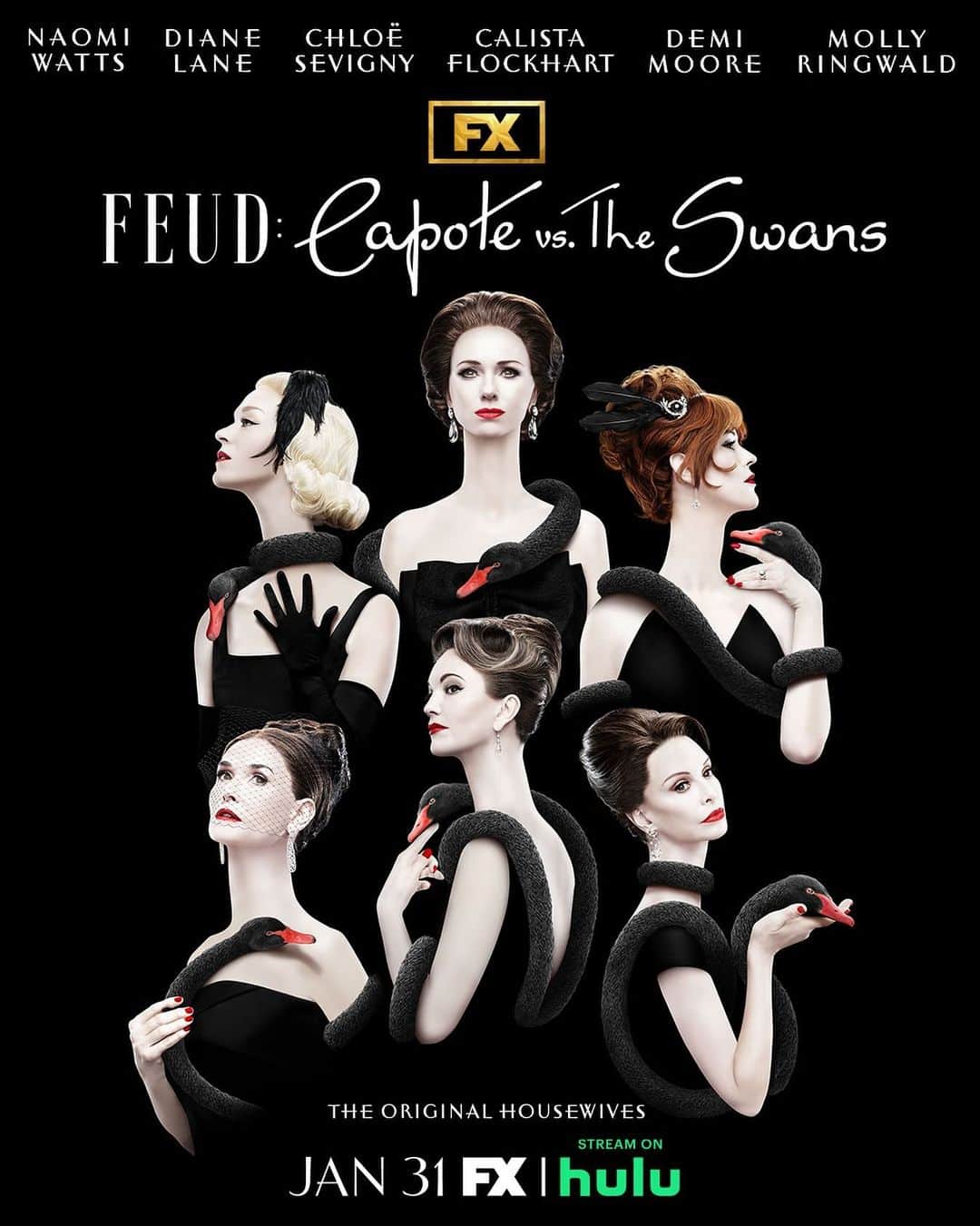 ナオミ・ワッツのインスタグラム：「Cannot wait for you to see this one 🦢  Such good times with these glorious ladies and of course the wonderful #tomhollander and dear @treat.williams2 ❤️ The Original Housewives. Feud: Capote vs. The Swans premieres 1/31 on FX. Stream on Hulu. @feudfx | @fxnetworks」
