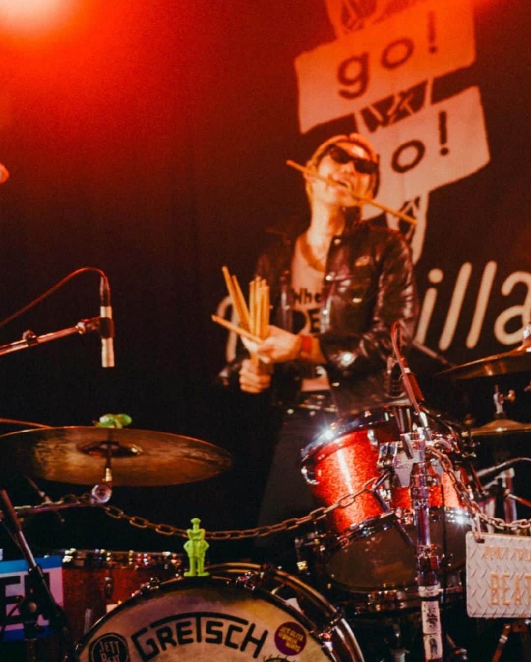 のインスタグラム：「#DREAMS tour 2023.12.3 MATSUYAMA Wstudio RED @go_go_vanillas_official  photographer @renzo1101」