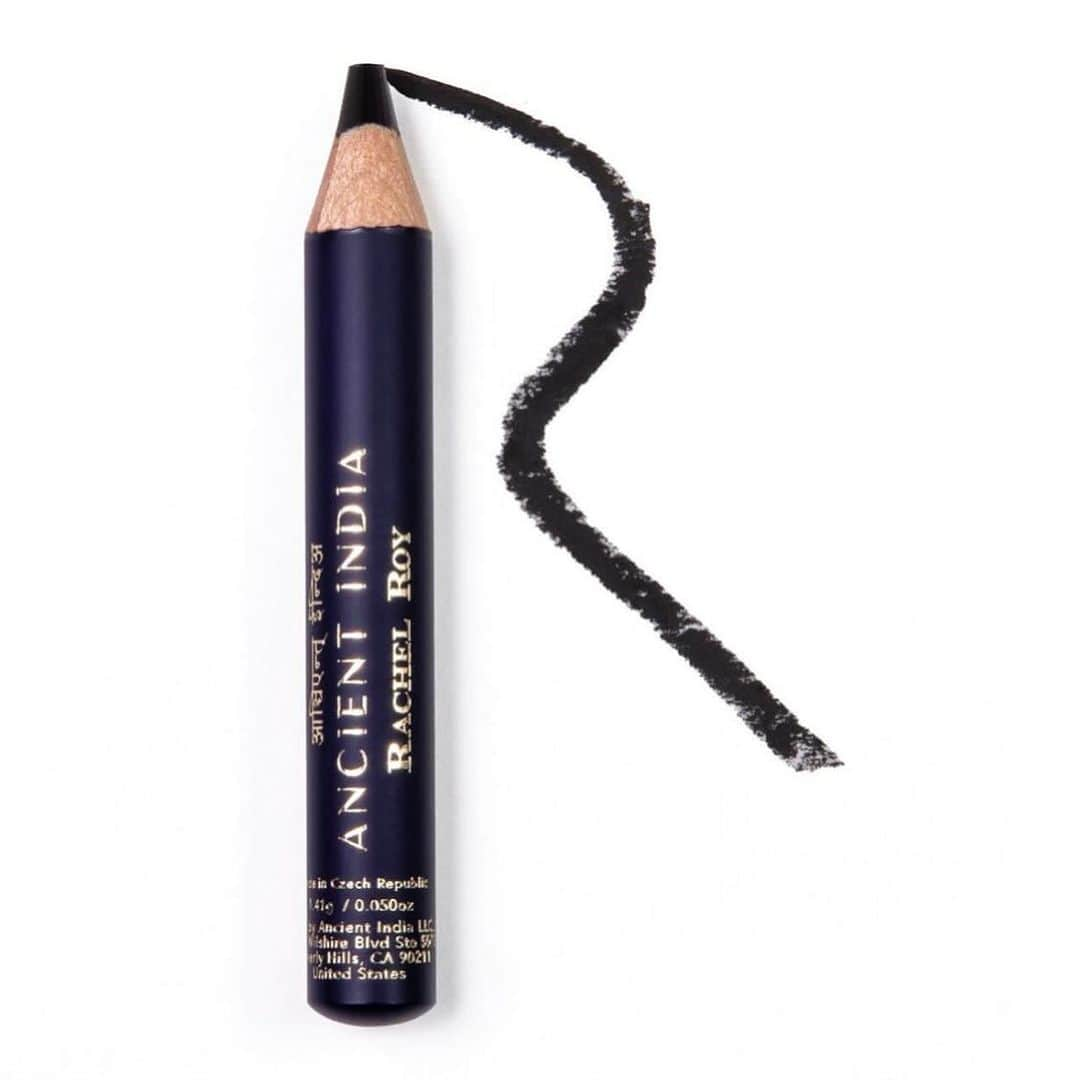 レイチェルロイのインスタグラム：「The Perfect Smoky Eye Stick 👁️  It glides on thick velvety rich, move the color around effortlessly with smudge shadow brush or eyeshadow brush for the sexiest, smoky eye you’ve ever created! You won’t need any eyeshadow for the smoky eye!  And it’s completely vegan and clean, one of a kind!  Stock up before it’s sold out!  #CleanBeauty #SmokyEyes #Eyeliner #SmudgeStick #AncientIndia #RachelRoy」