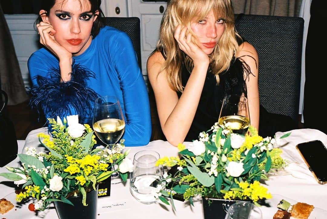 Vogue Españaのインスタグラム：「✨Todo lo que te perdiste en Vogue Fashion Fund 2023 ✨ El fotógrafo @francescplanes captó los momentos especiales de una noche para recordar.  #VFF se realiza en colaboración con Inditex.」