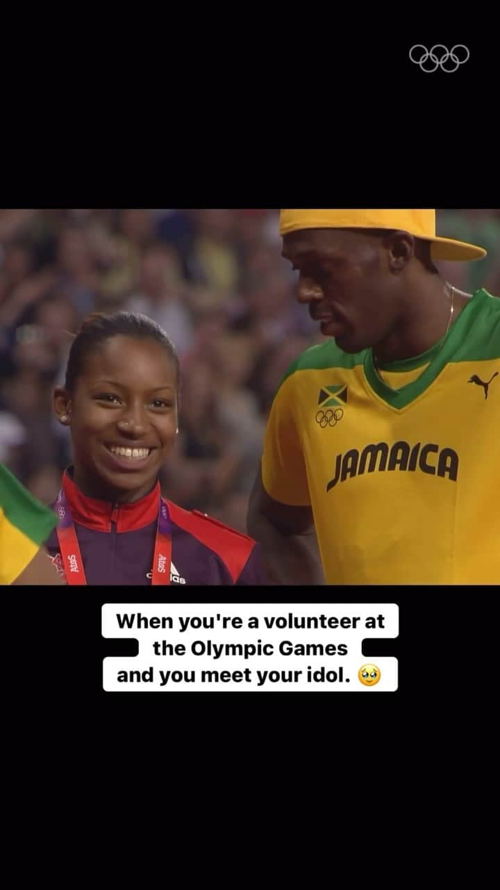 オリンピックのインスタグラム：「Happy International Volunteer Day!   The Olympic Games would not be possible without them. 🌟  THANK YOU. ❤️」