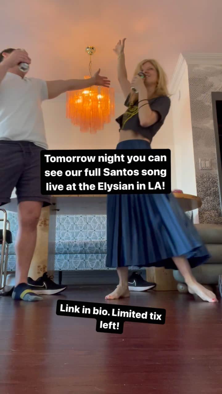 ブライアン・サフィのインスタグラム：「Tomorrow night! Featuring special guests @spiciestmeatball and @chrisflemingfleming! Ticket link in bio.」
