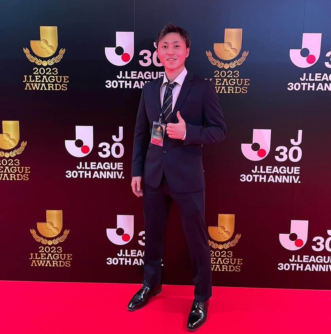 たまこうのインスタグラム：「. JリーグさんからJリーグアウォーズに招待させて頂きました⚽️🏆素晴らしい経験になりました😊Jリーグさんありがとうございます🔥 これからもサッカー界を盛り上げていける様頑張ります！  I was invited by J League to the J League Awards ⚽️🏆 It was a wonderful experience 😊 Thank you J League 🔥 I will continue to do my best to liven up the soccer world!  #jリーグ #jリーグアウォーズ #soccer #football」