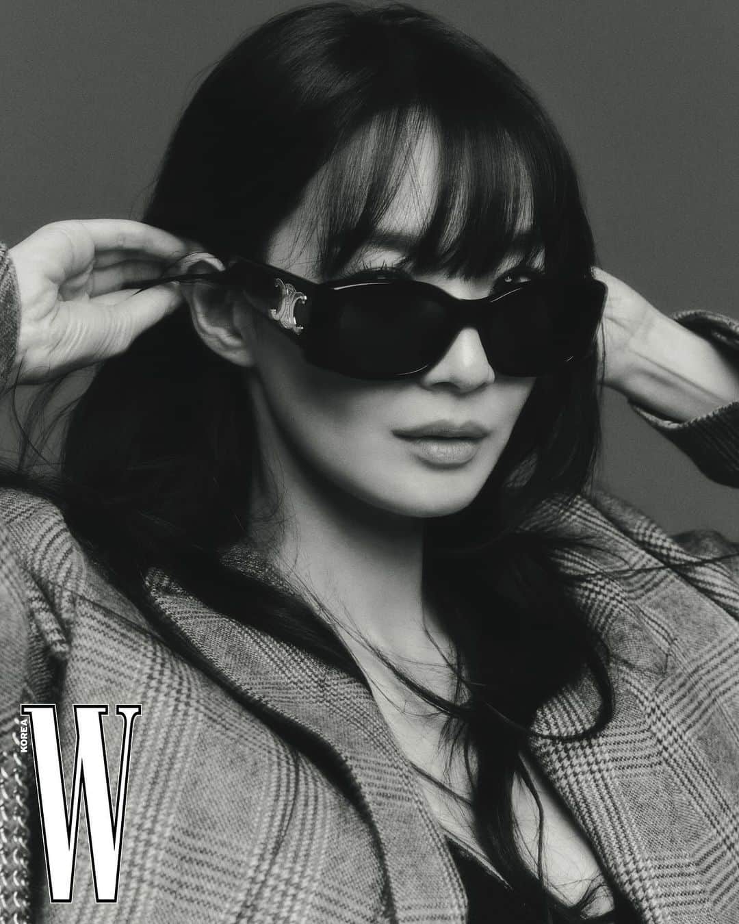シン・ミナのインスタグラム：「@celine @wkorea」