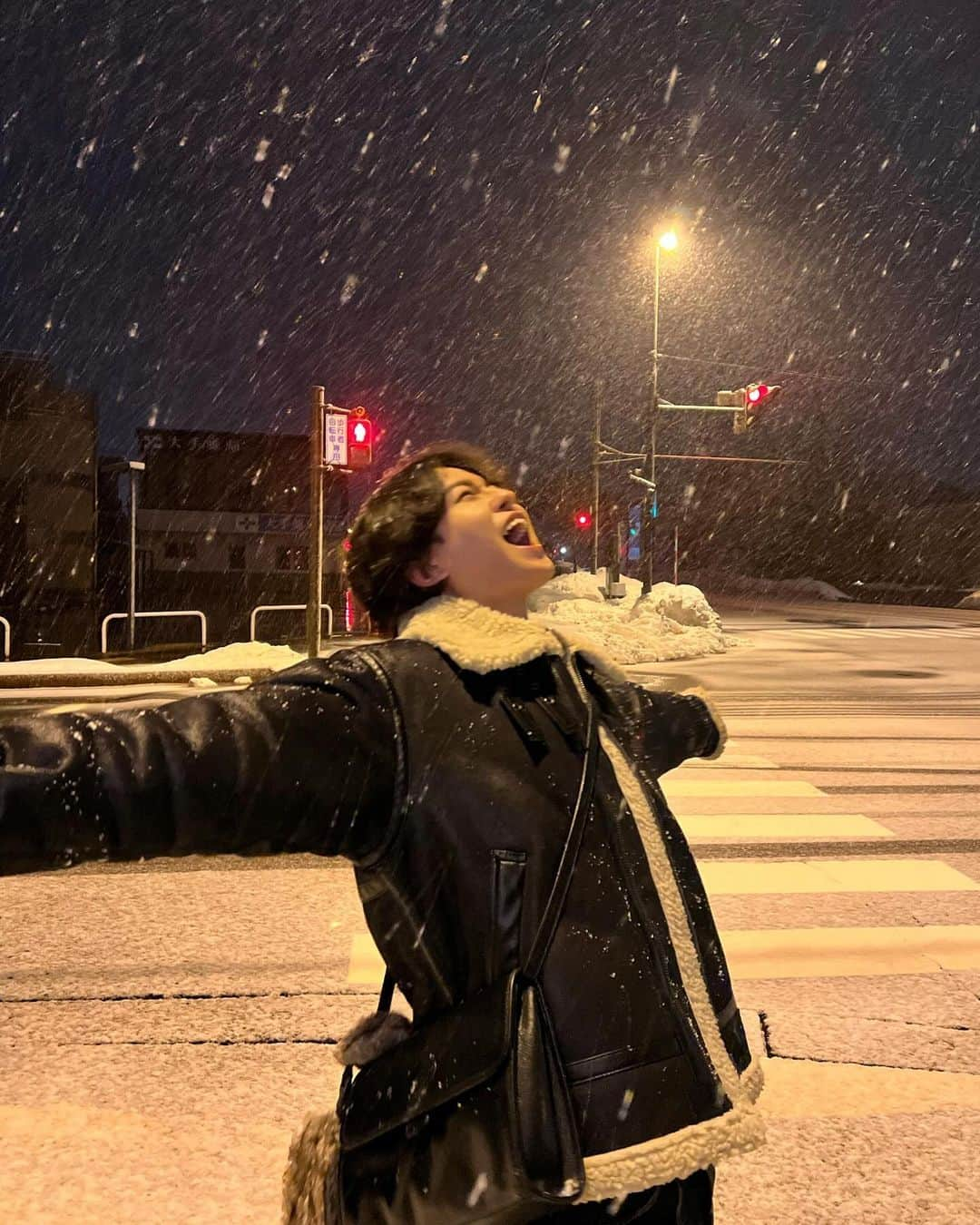 まきとんさんのインスタグラム写真 - (まきとんInstagram)「snow season is here⛄️❄️ 今年も東京で雪降らないかな」12月6日 13時22分 - lv_iw