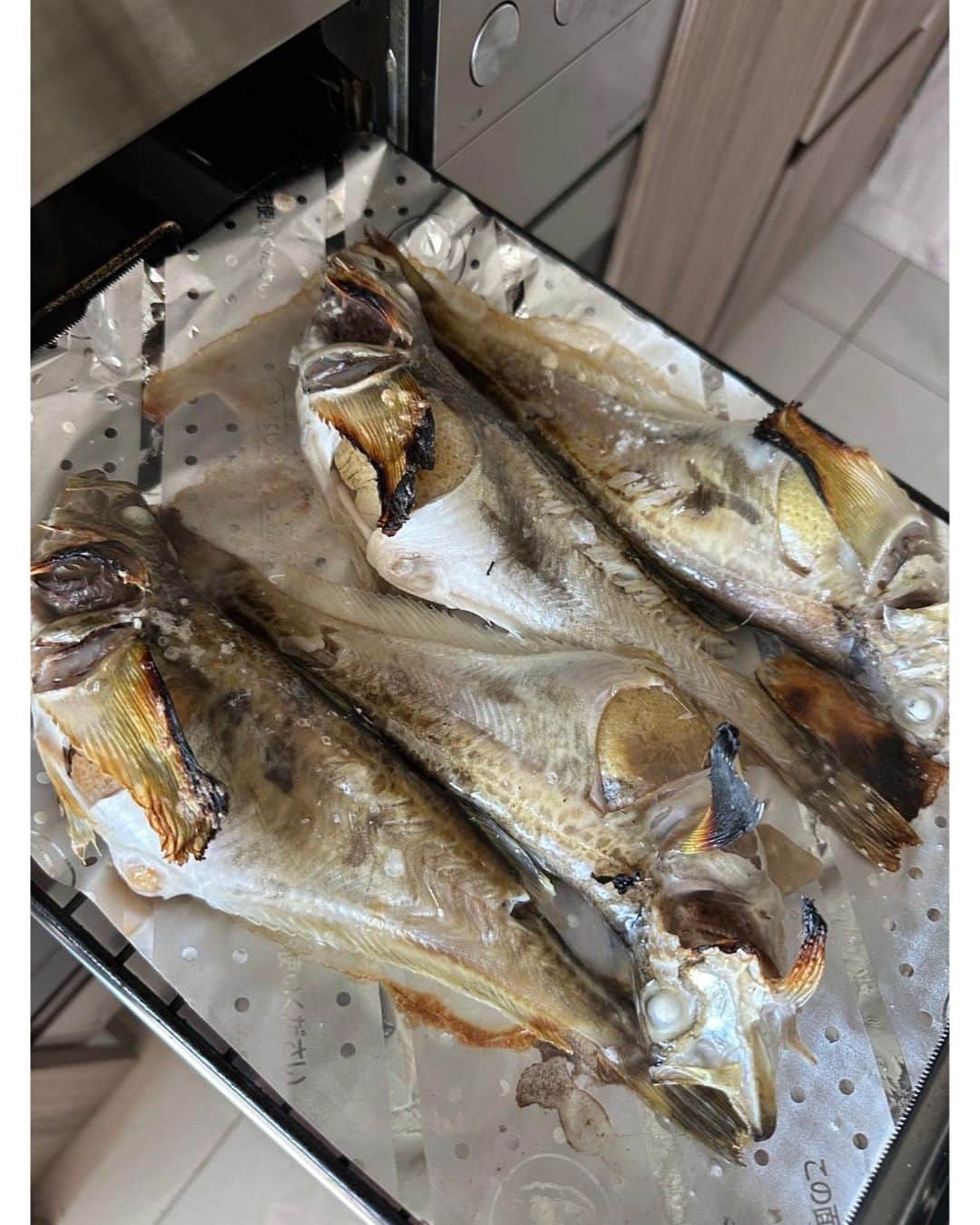 佐々木希さんのインスタグラム写真 - (佐々木希Instagram)「. I♡seafood 山治さんにオーダーして届いた魚介類を食べて元気いっぱい！ 毎日幸せ。」12月6日 13時27分 - nozomisasaki_official
