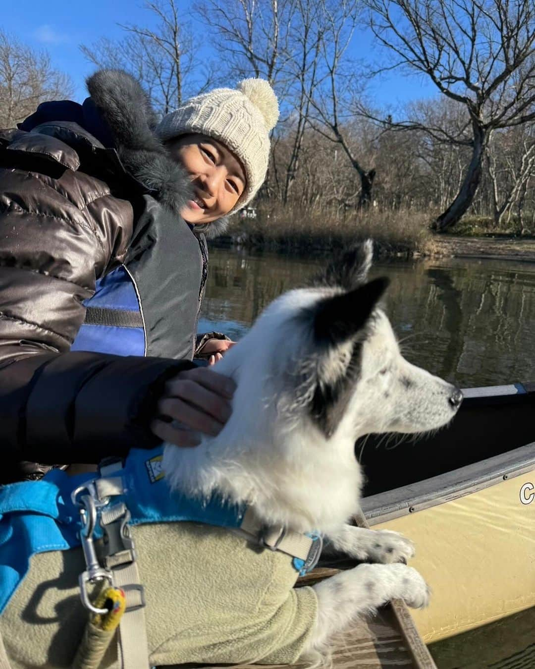 馬場典子さんのインスタグラム写真 - (馬場典子Instagram)「屈斜路湖からのカヌーツアーでは 大自然と看板犬のあきちゃん、ゆきちゃんに癒されました✨  #屈斜路ecoツアーズ  #馬場典子 #ばばちゃんネル」12月6日 14時04分 - baba_channel