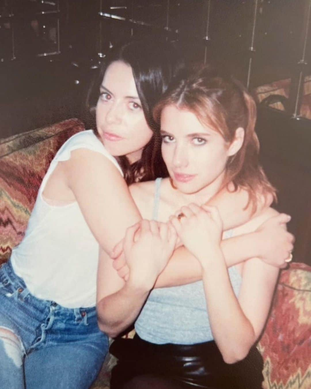 エマ・ロバーツさんのインスタグラム写真 - (エマ・ロバーツInstagram)「happy birthday to my sister @britelkin 🌝 I love you beyond! my muse, my bff, my stylist extraordinaire! the person who always holds my hand during turbulence and always knows when to order champagne! & you birthed Roadie’s best friend ON your birthday! Queen! Happy Birthday Henry! ❤️」12月6日 6時23分 - emmaroberts