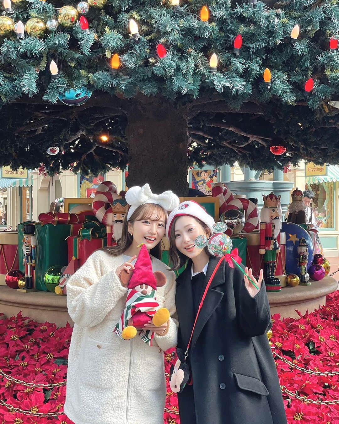 西村笑花さんのインスタグラム写真 - (西村笑花Instagram)「♡ ・ ・ さき♡えみか クリスマスディズニー楽しかったなぁ😉💓  #tokyodisneyland  #ディズニーランド #リルリンリン  #ディズニークリスマス2023」12月6日 8時35分 - emika_nishimura