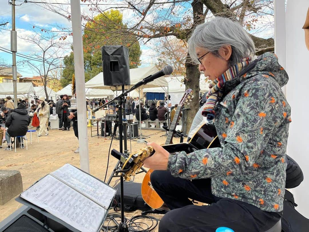 birdのインスタグラム：「KAWAGOE COFFEE FESTIVAL 2023 12/2（土）@ 蓮馨寺（埼玉）  初めて参加させてもらいました。樋口さんとのデュオ、私も樋口さんもコーヒーが大好きなので、うれしいです☕️ 寒い中集まってくださったみなさん、ありがとうございました。アンコールも楽しかったです。 初めての川越、会場のまわりは趣がある感じで今度また行くことができたらゆっくり散策してみたいです。 関わってくださったみなさん、お世話になりました！  #川越コーヒーフェスティバル  #kawagoecoffeefestival  #樋口直彦 #bird」