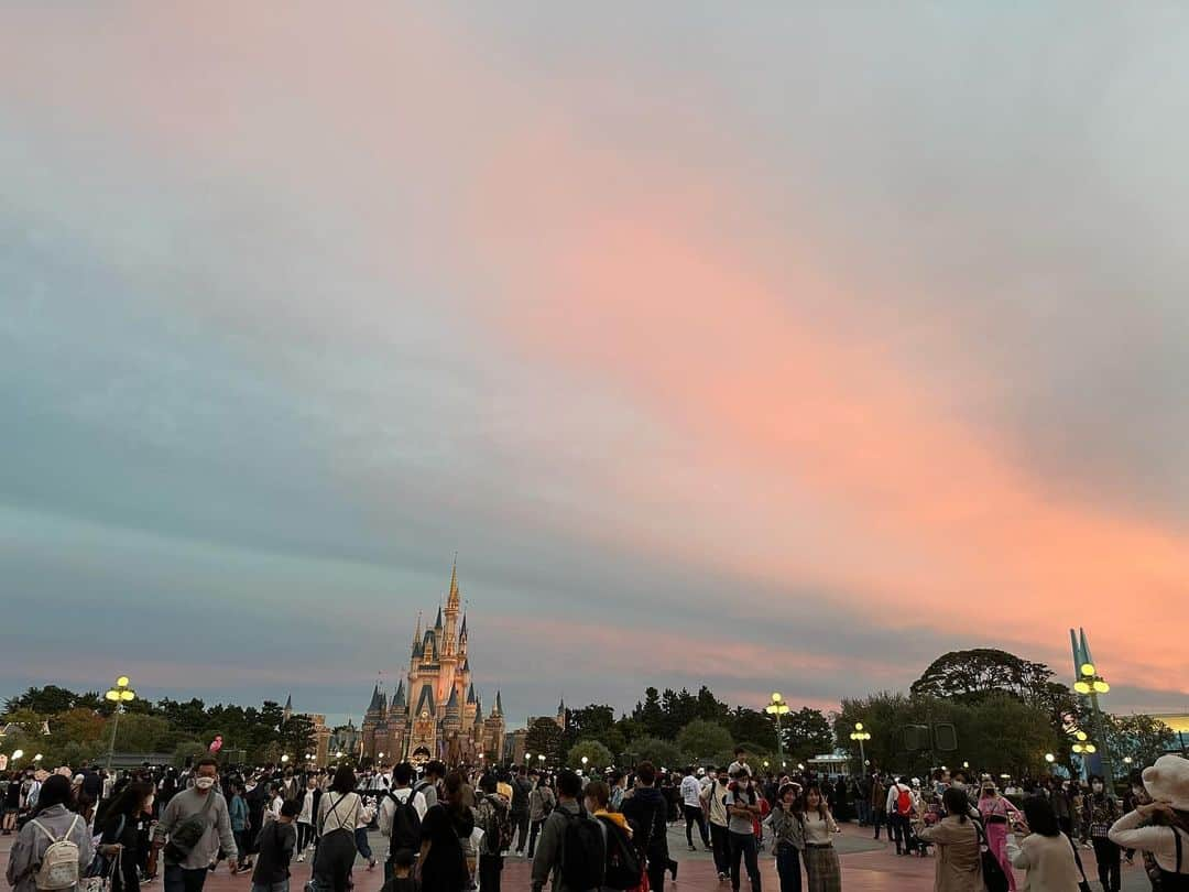 黒川彩奈さんのインスタグラム写真 - (黒川彩奈Instagram)「・ ・  #disney #disneyland」12月6日 14時32分 - ayn.o_99