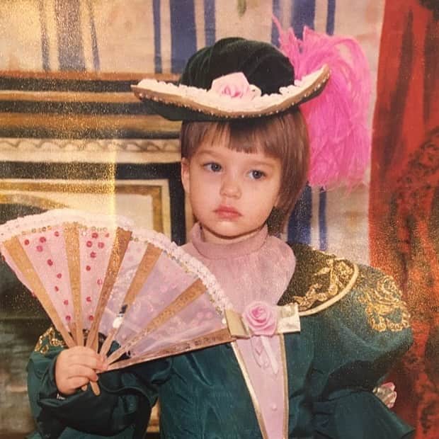 アンジェリーナ・ダニロヴァのインスタグラム：「always channeling her. 🌊🪼🪷🌀♾️🪐」