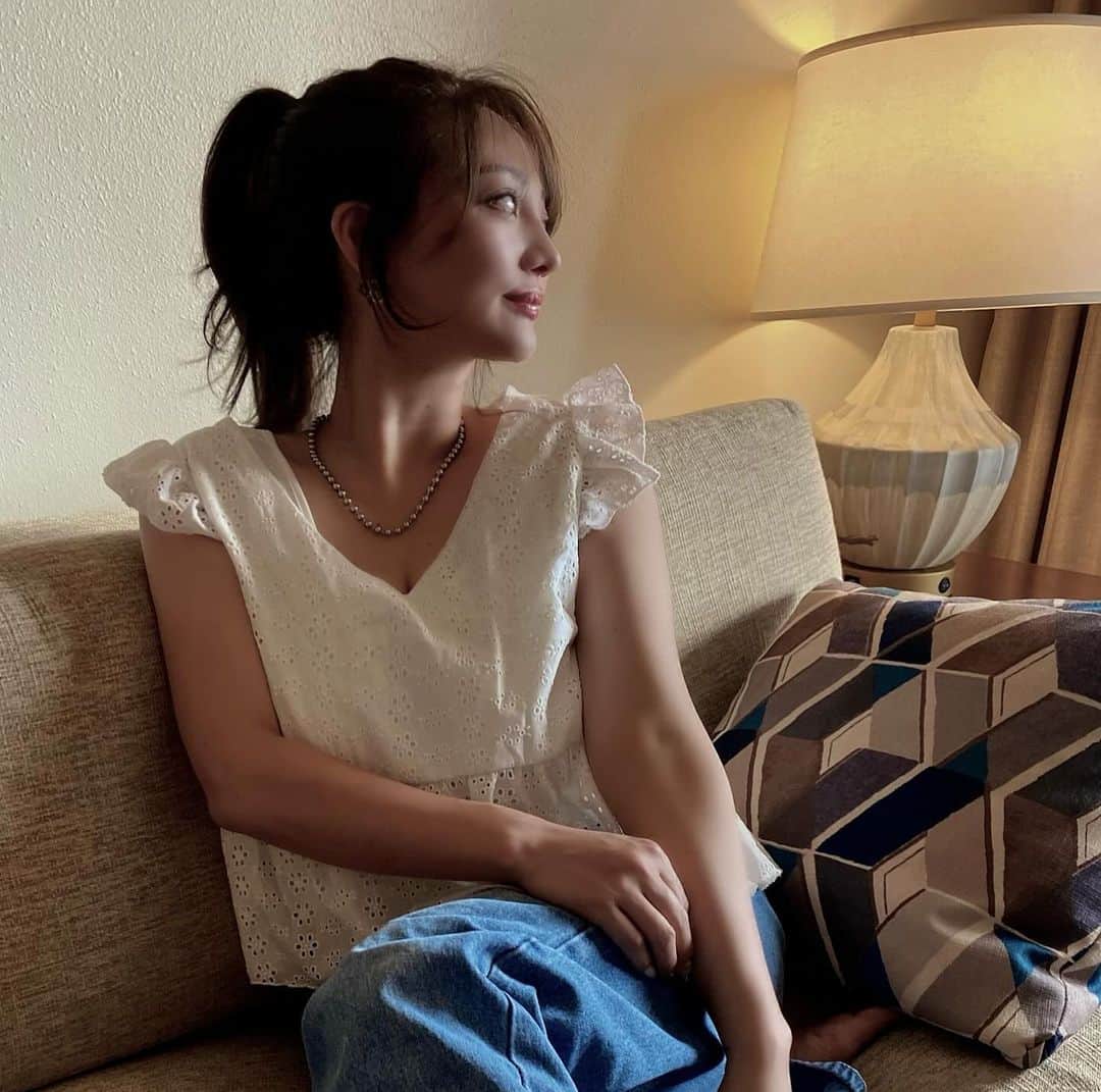 森本あやかのインスタグラム：「今回Hawaiiの滞在中、雨と曇り☁️ばっかりで。 海行けずにプールも寒すぎて一瞬だけ。笑  ほとんどホテルにおこもりでした😝」