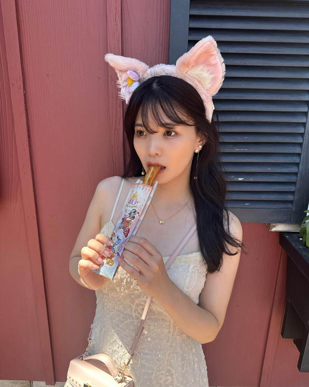 雪村彩音さんのインスタグラム写真 - (雪村彩音Instagram)「. 時差投稿☀️笑 夏のディズニー今年も行けてよかった🎶 . . #disney #disneysea #tokyodisneysea #disney #snidel #white #リーナベル #linabell #오오티 #패션 #맞팔 #일상 #model #salonmodel #흑발 #맞팔 #데일리 #좋아요 #좋아요 #셀카 #셀스타그램 #좋아요반사 #여행 #카페 #패션 #인스타 #뷰티 #일본 #귀여워 #일상 #좋아요 #팔로우 #인스타푸드 #코디 #아웃핏 #패션스타그램일상」12月6日 10時05分 - ykmrayn411