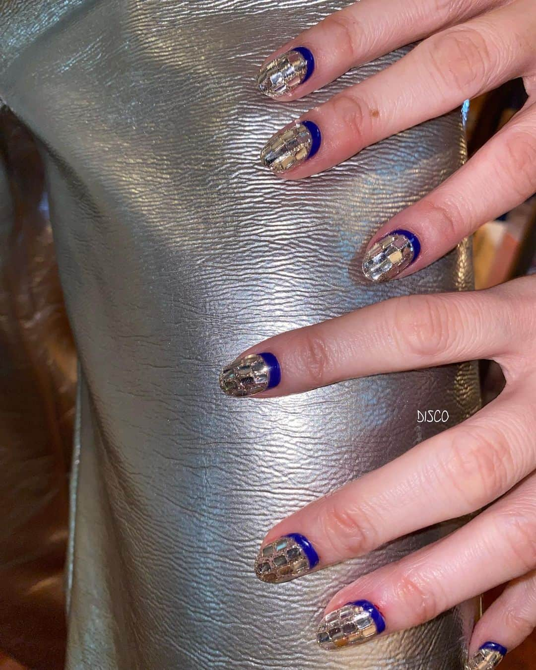 金子渚のインスタグラム：「🪩  Nail by @nagisakaneko (90min) #disconail @disco_tokyo」