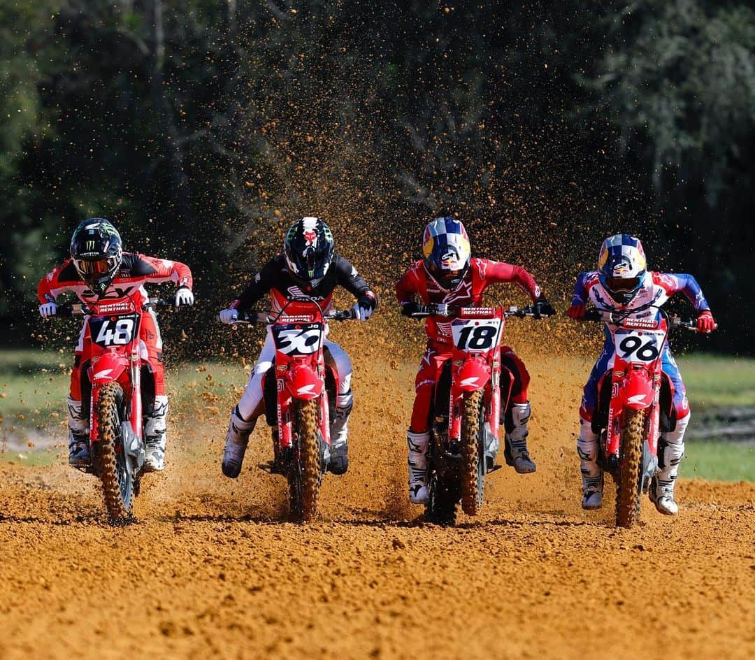 Honda Powersports USのインスタグラム：「Coming in hot… introducing the 2024 Team Honda HRC lineup. 💪⤵️  Tonight, @jettson18, @hunterlawrence, @joshimoda, and @chancehymas_ are all in attendance at Honda’s Torrance, CA headquarters for an official Team Presentation ahead of the fast-approaching 2024 racing season.   Stay tuned for more. 👀  #RideRed @hondaracingcorporation」