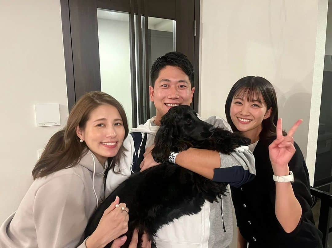 酒主義久のインスタグラム：「少し前ですが、永島家で念願のメルシー🐕‍🦺  パワフルで可愛くて、ずっと動きを見てても全く飽きません！  永島旦那、原田と飲んじゃったせいで、長居しちゃってごめん🙏笑  また遊びに行かせてねー！  #フジテレビ #アナウンサー #永島優美 #原田葵 #メルシー #かわいかった #楽しかった #飲みすぎた #おじゃましました」