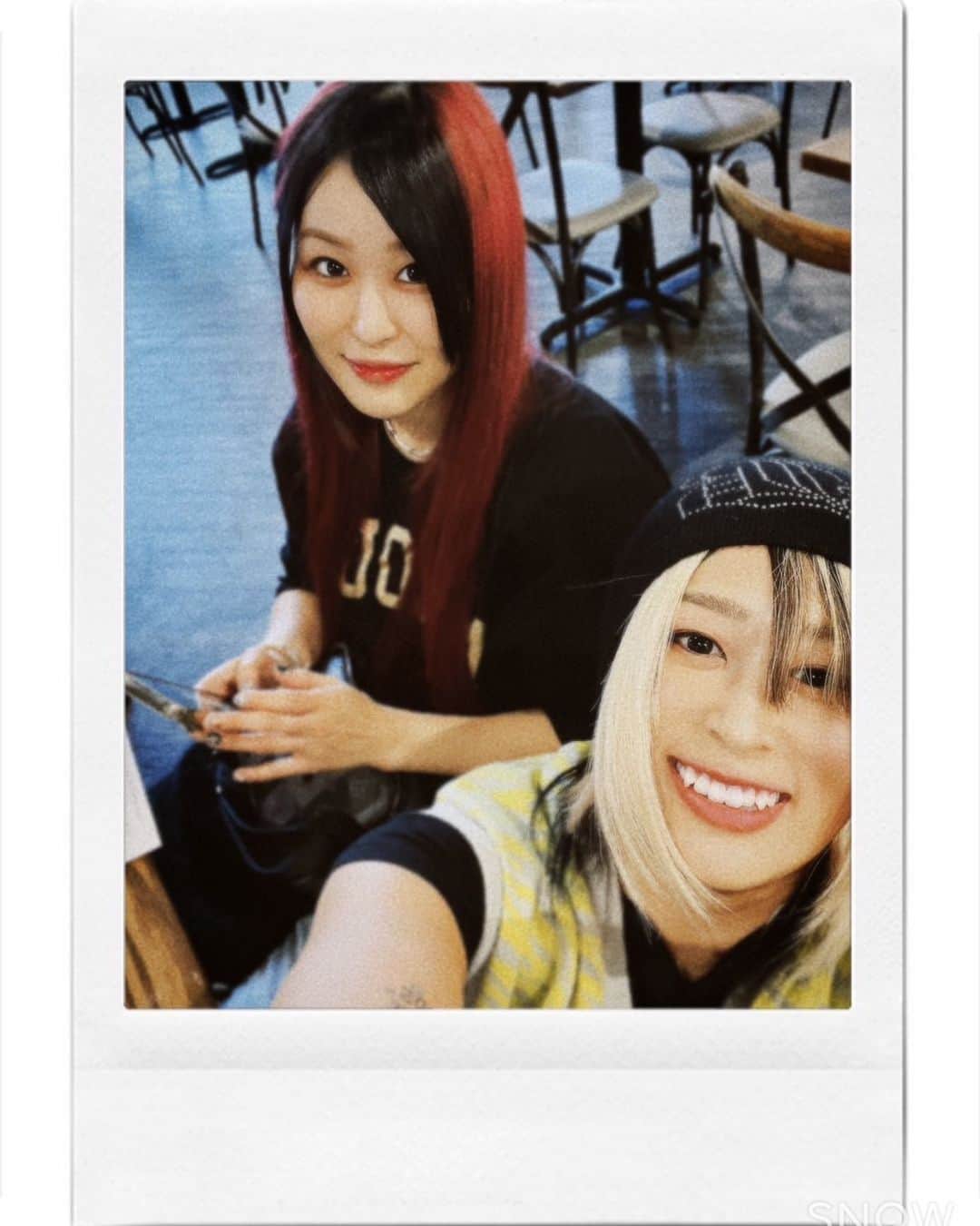 小波のインスタグラム：「世界のスーパースターIYO SKYさんに会えた✨」