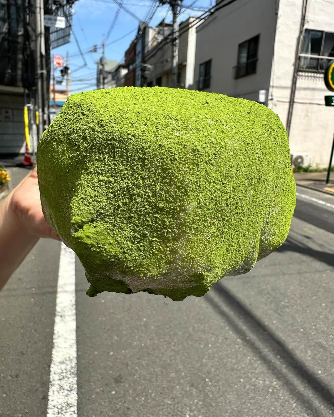 Coffee & Toast Tokyoさんのインスタグラム写真 - (Coffee & Toast TokyoInstagram)「"もちもち"クリーム抹茶ぱん‼︎ 💚💚💚💚💚💚💚💚💚💚  “Come, let us have some green tea and continue to talk about happy things.”  抹茶香るお餅で、抹茶クリームを入れたパンを包んで‼︎  抹茶の香り豊かなパン、ほろ苦もたまらんです😋😋😋  . . . . . #もちもちクリーム抹茶ぱん #抹茶  #抹茶スイーツ  #matcha  #greentea  #グリーン  #green  #餅  #mochi  #ricepudding   #三軒茶屋ランチ  #世田谷線カフェ  #パンスタグラム  #東京カフェ  #三軒茶屋カフェ #三軒茶屋  #パン #三茶カフェ  #三茶 #田園都市線カフェ #コーヒーアンドトースト  #coffeeandtoast #foodie #foodielife #お茶  #🍵 #wagashi」12月6日 12時24分 - coffeetoast2