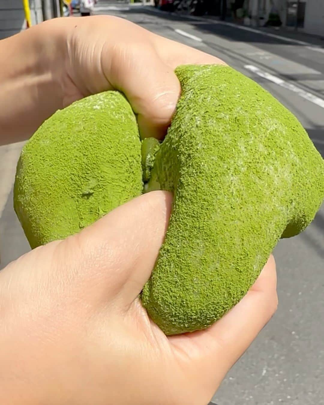 Coffee & Toast Tokyoのインスタグラム：「"もちもち"クリーム抹茶ぱん‼︎ 💚💚💚💚💚💚💚💚💚💚  “Come, let us have some green tea and continue to talk about happy things.”  抹茶香るお餅で、抹茶クリームを入れたパンを包んで‼︎  抹茶の香り豊かなパン、ほろ苦もたまらんです😋😋😋  . . . . . #もちもちクリーム抹茶ぱん #抹茶  #抹茶スイーツ  #matcha  #greentea  #グリーン  #green  #餅  #mochi  #ricepudding   #三軒茶屋ランチ  #世田谷線カフェ  #パンスタグラム  #東京カフェ  #三軒茶屋カフェ #三軒茶屋  #パン #三茶カフェ  #三茶 #田園都市線カフェ #コーヒーアンドトースト  #coffeeandtoast #foodie #foodielife #お茶  #🍵 #wagashi」